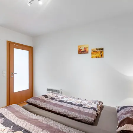 5 By Interhome *